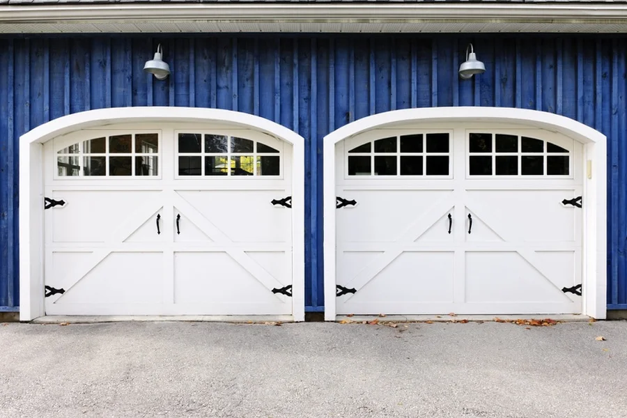 Choosing The Right Garage Door For Your Home Installation Holtville, CA