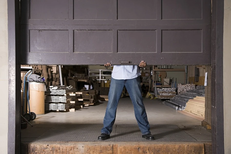 Experienced Garage Door Installation Holtville, CA